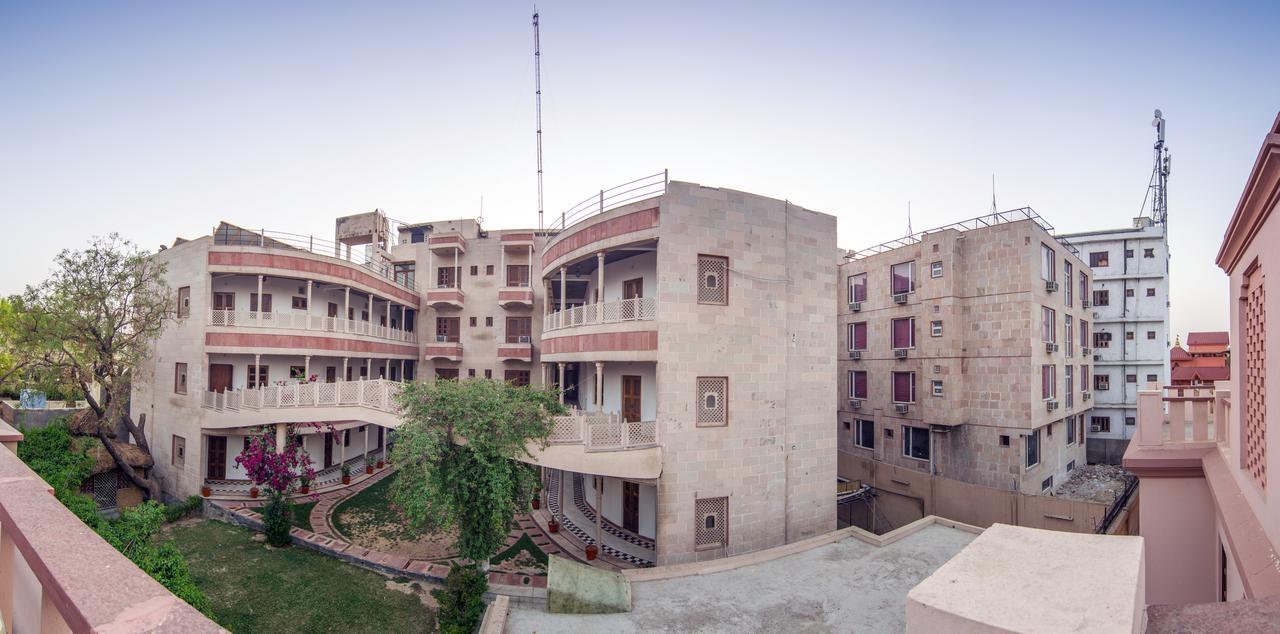 Hotel Bhakti Dhama Vrindavan Luaran gambar